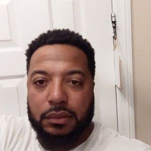 Meet your Posher, Henry